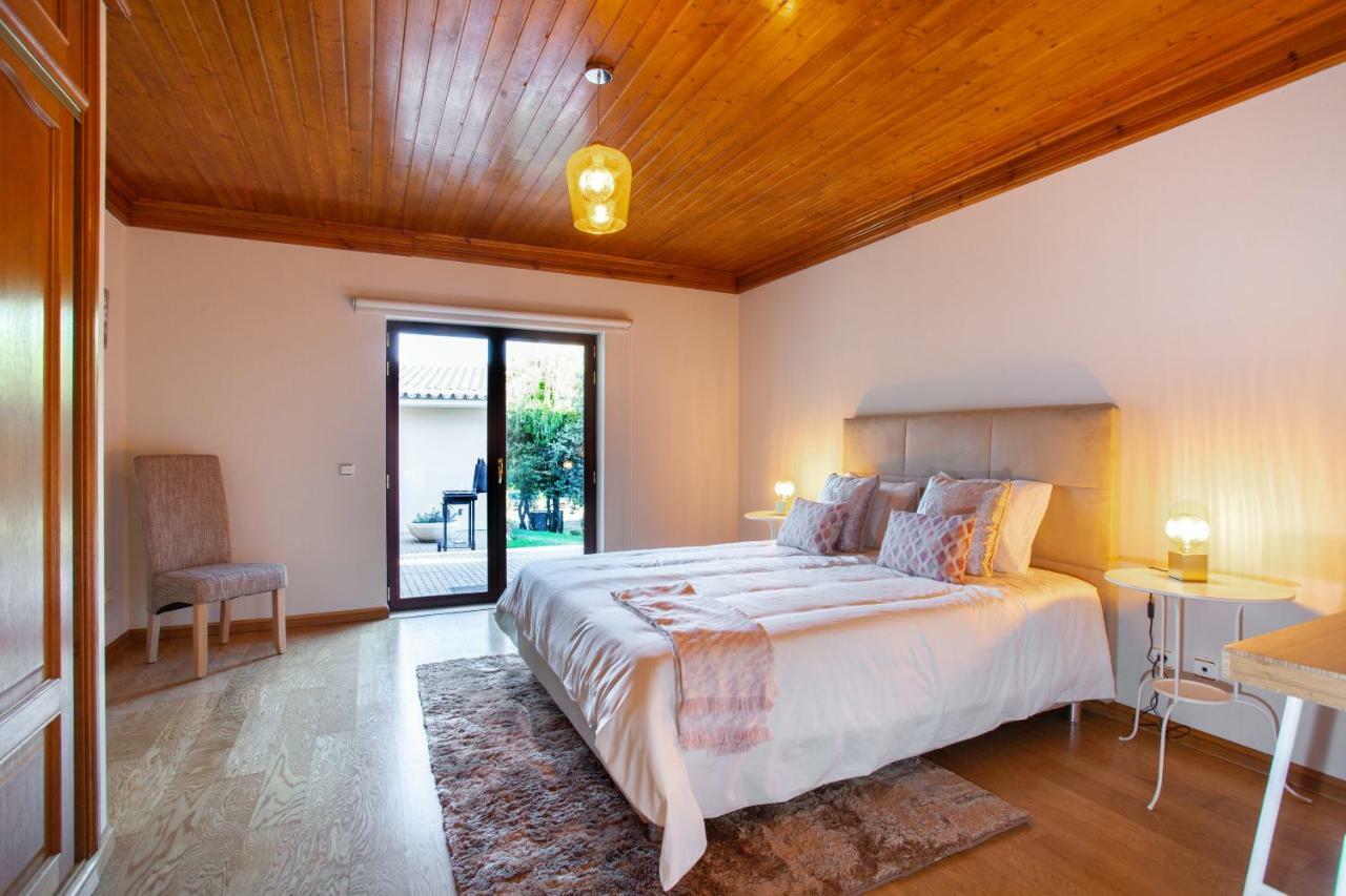 فيلا Casa Do Casalinho Avelar المظهر الخارجي الصورة