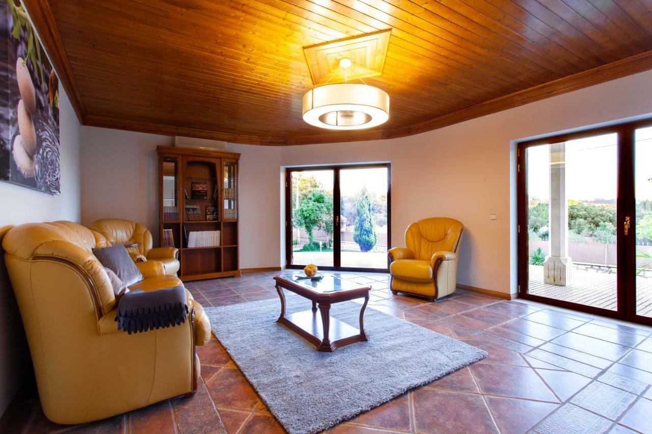 فيلا Casa Do Casalinho Avelar المظهر الخارجي الصورة