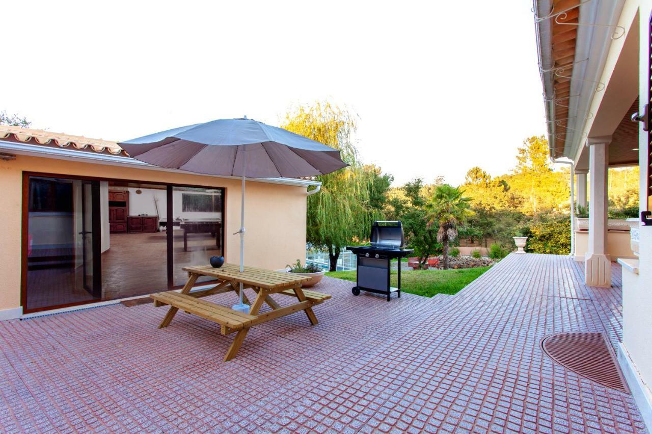 فيلا Casa Do Casalinho Avelar المظهر الخارجي الصورة