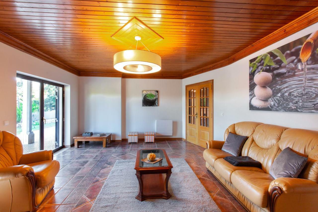 فيلا Casa Do Casalinho Avelar المظهر الخارجي الصورة